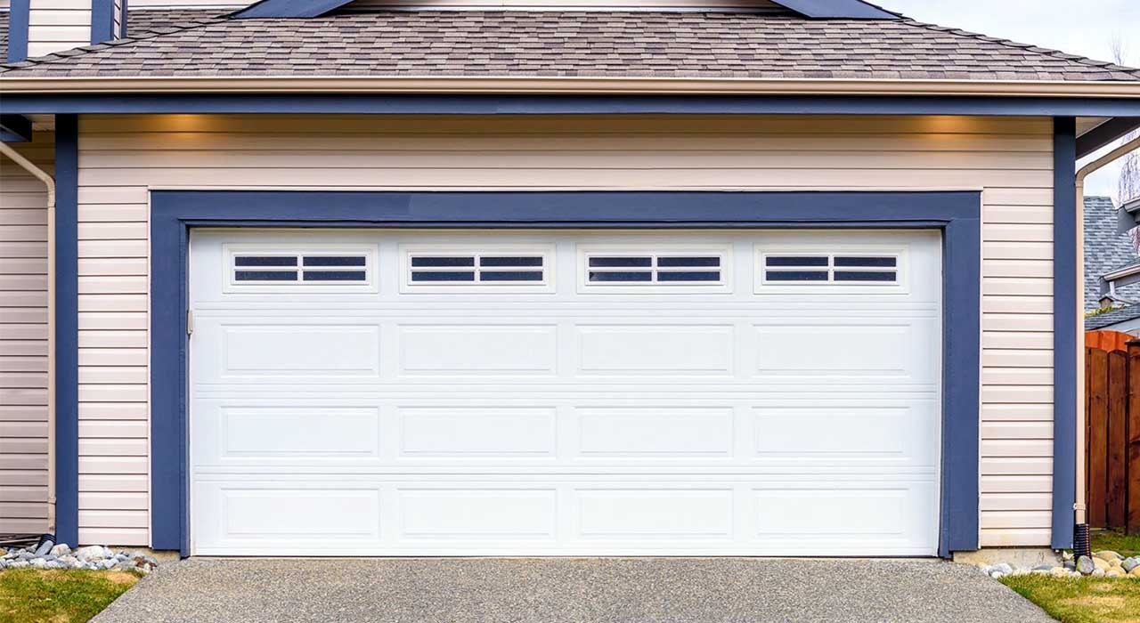 Fast and affordable garage door repair services near you in Bellevue.